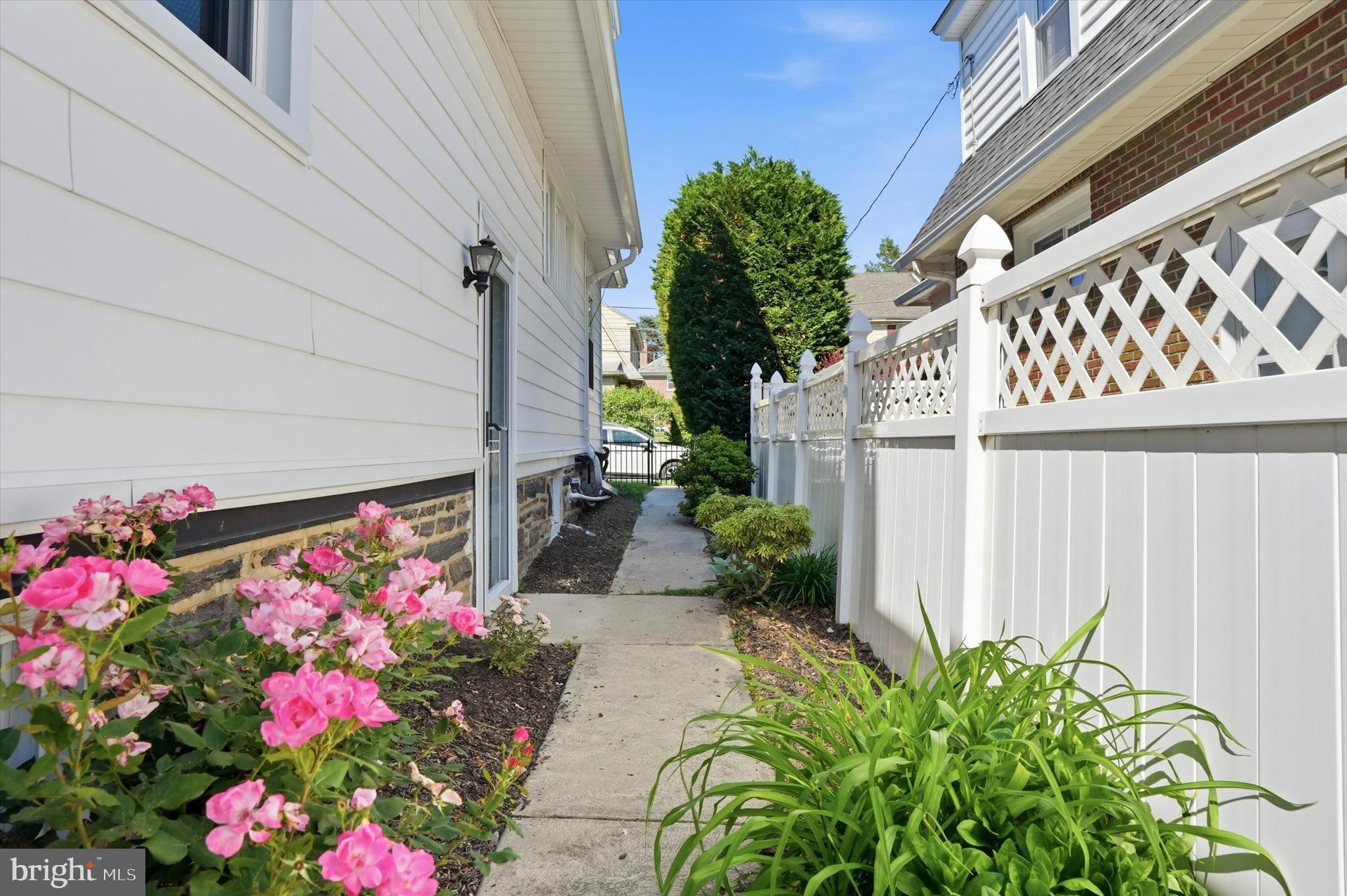 11 Golf Road Havertown, PA 19083 - Photo 34 of 39