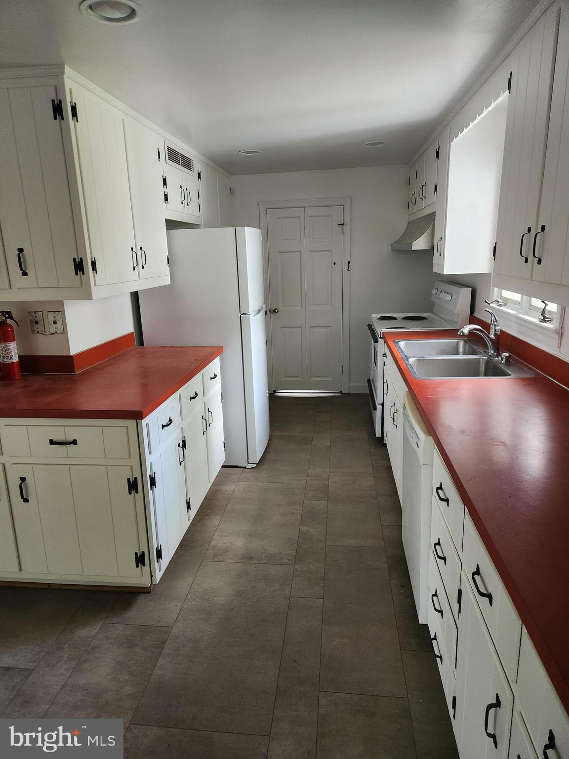 2000 Rectortown Road Delaplane, VA 20144 - Photo 5 of 15 Kitchen