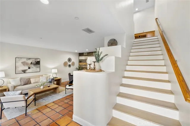 a view of entryway and workspace