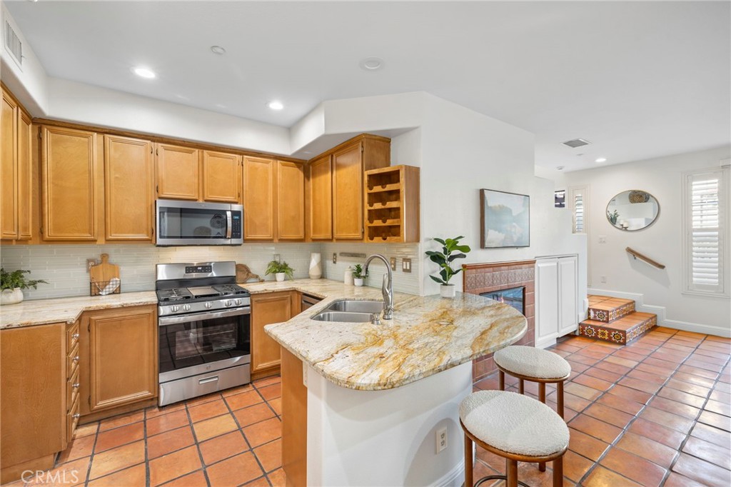 19 Vinca Court Ladera Ranch, CA 92694 - Photo 6 of 29