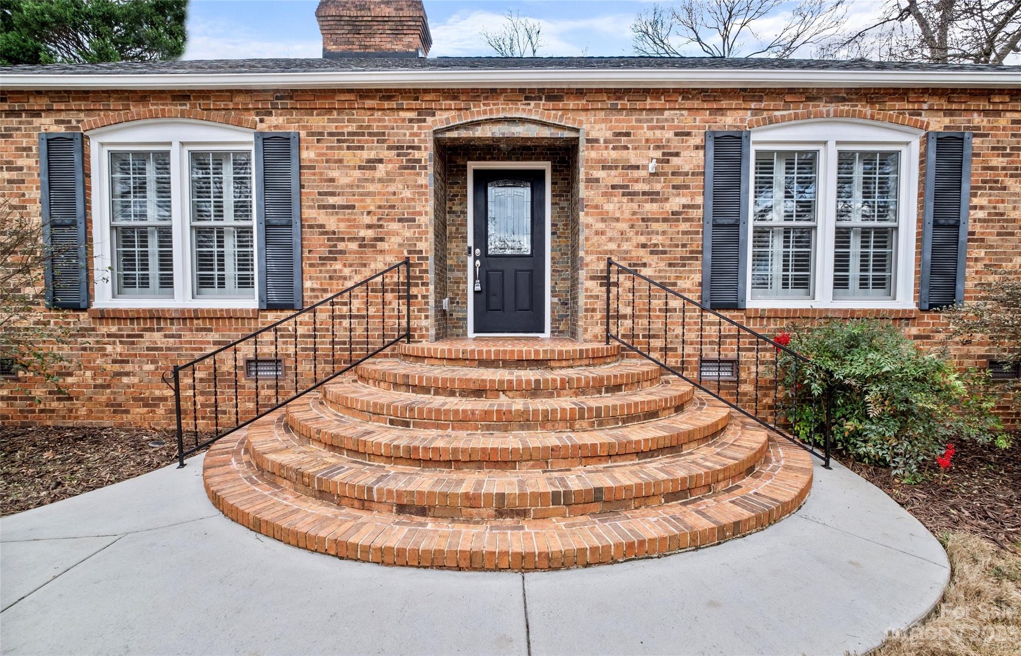 7606 Whistlestop Road Charlotte, NC 28210 - Photo 2 of 38 Gallery Image 2