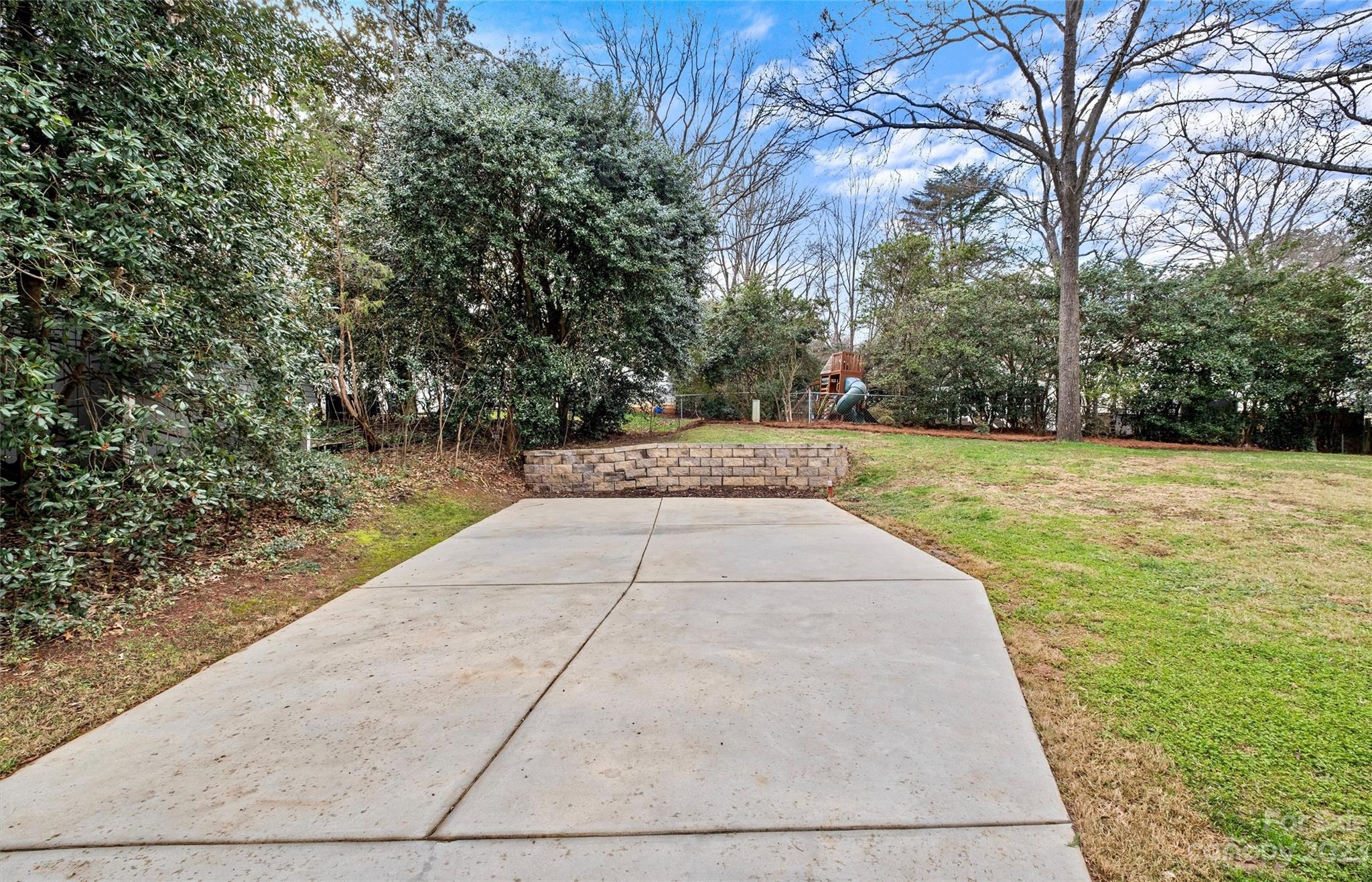 7606 Whistlestop Road Charlotte, NC 28210 - Photo 32 of 38 Gallery Image 32