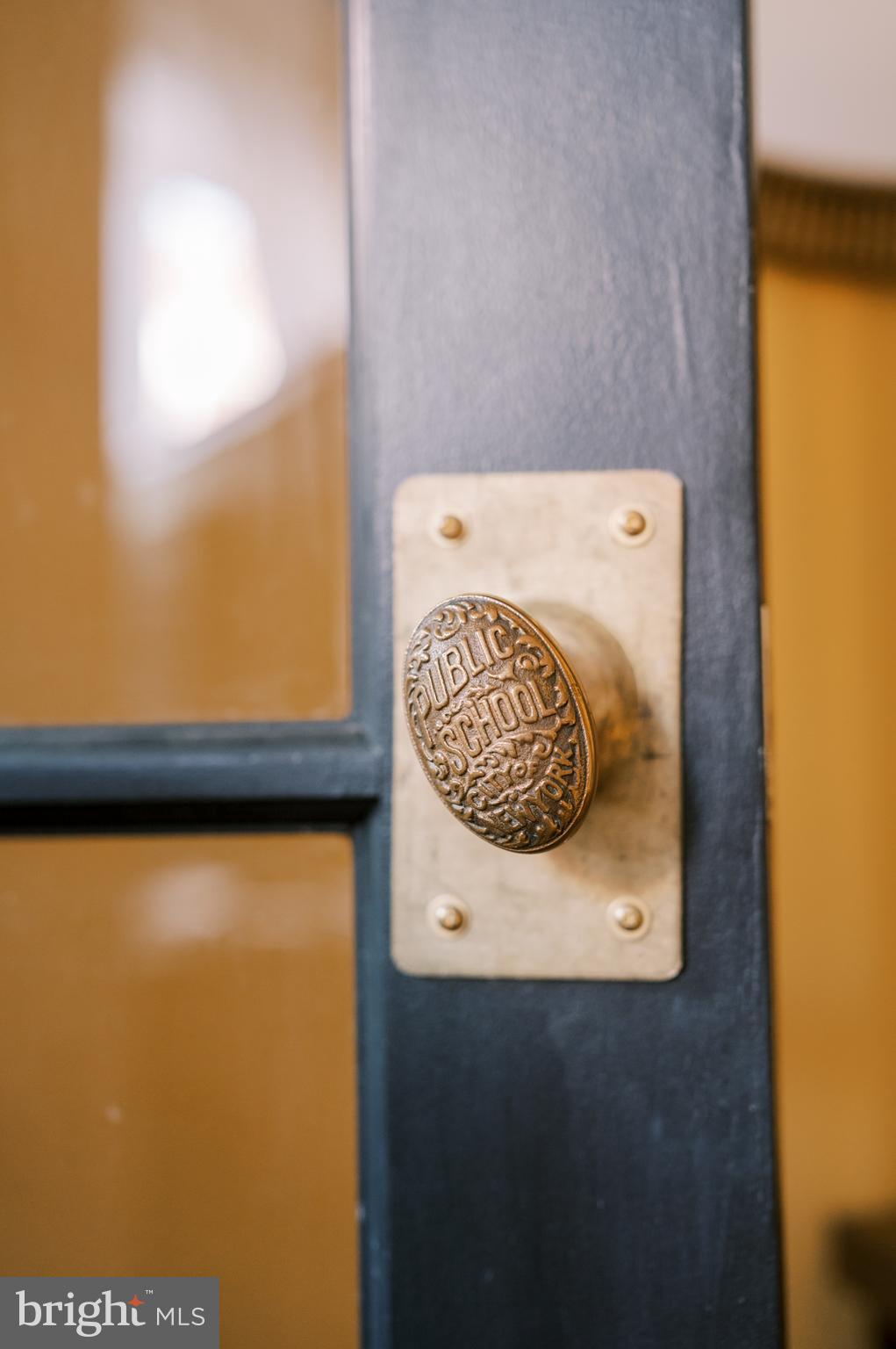 412 McClellan Street Philadelphia, PA 19148 - Photo 17 of 46 ANTIQUE HARDWARE