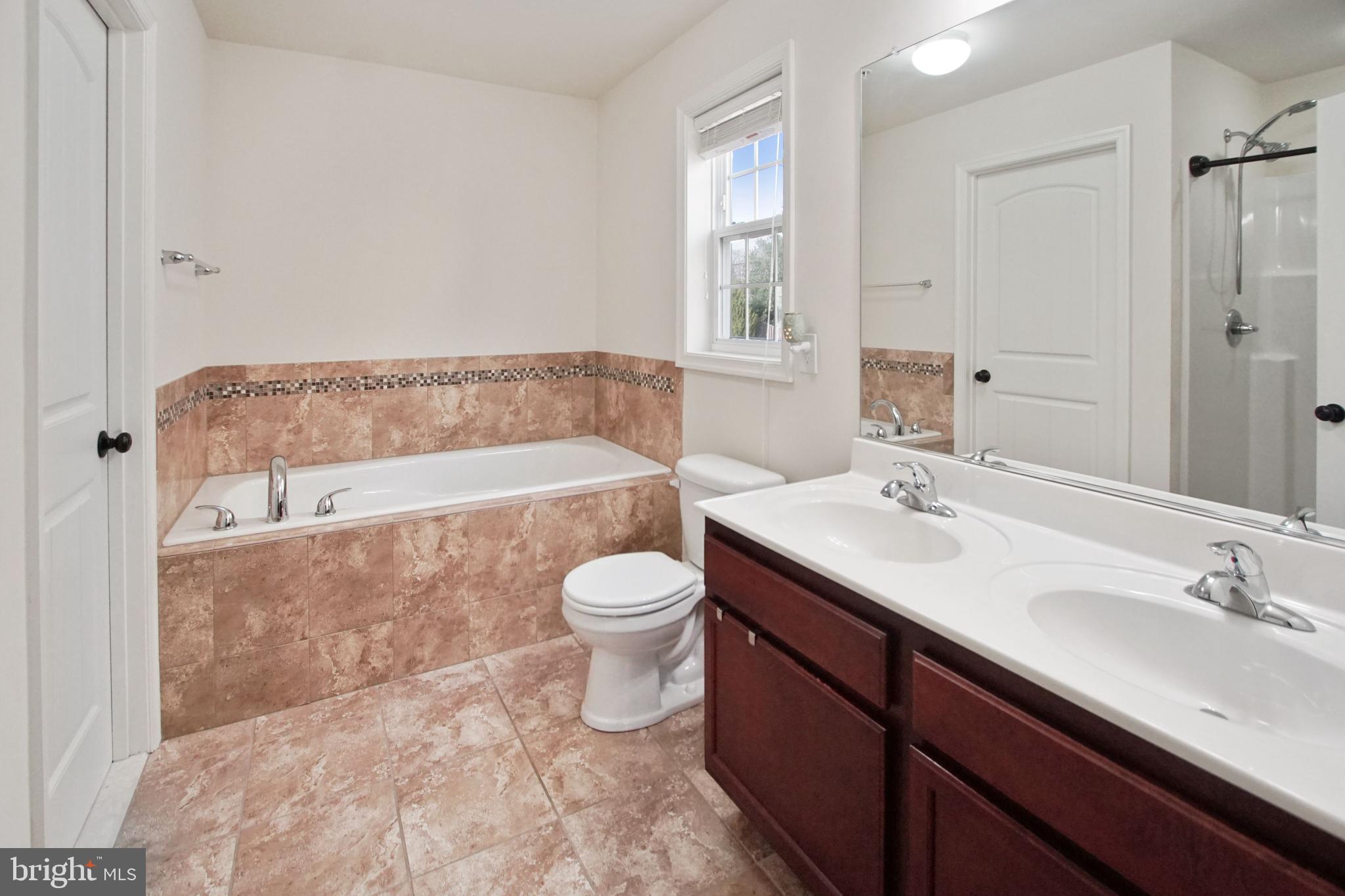 4004 Ward Road Pasadena, MD 21122 - Photo 16 of 36 Gallery Image 16