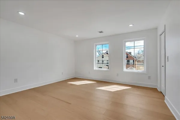 $1,079,000 | 21 Cross Street, Montclair, NJ 07042