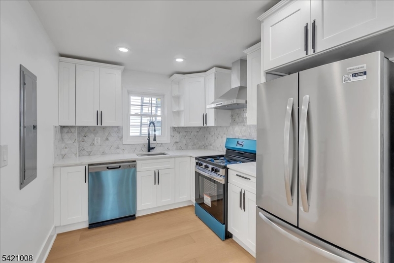 21 Cross Street Montclair, NJ 07042 - Photo 19 of 40