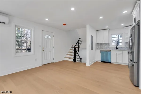 $1,079,000 | 21 Cross Street, Montclair, NJ 07042