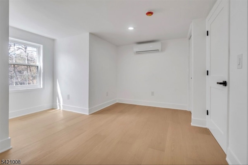 21 Cross Street Montclair, NJ 07042 - Photo 29 of 40