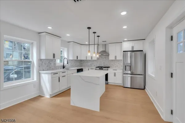 $1,079,000 | 21 Cross Street, Montclair, NJ 07042