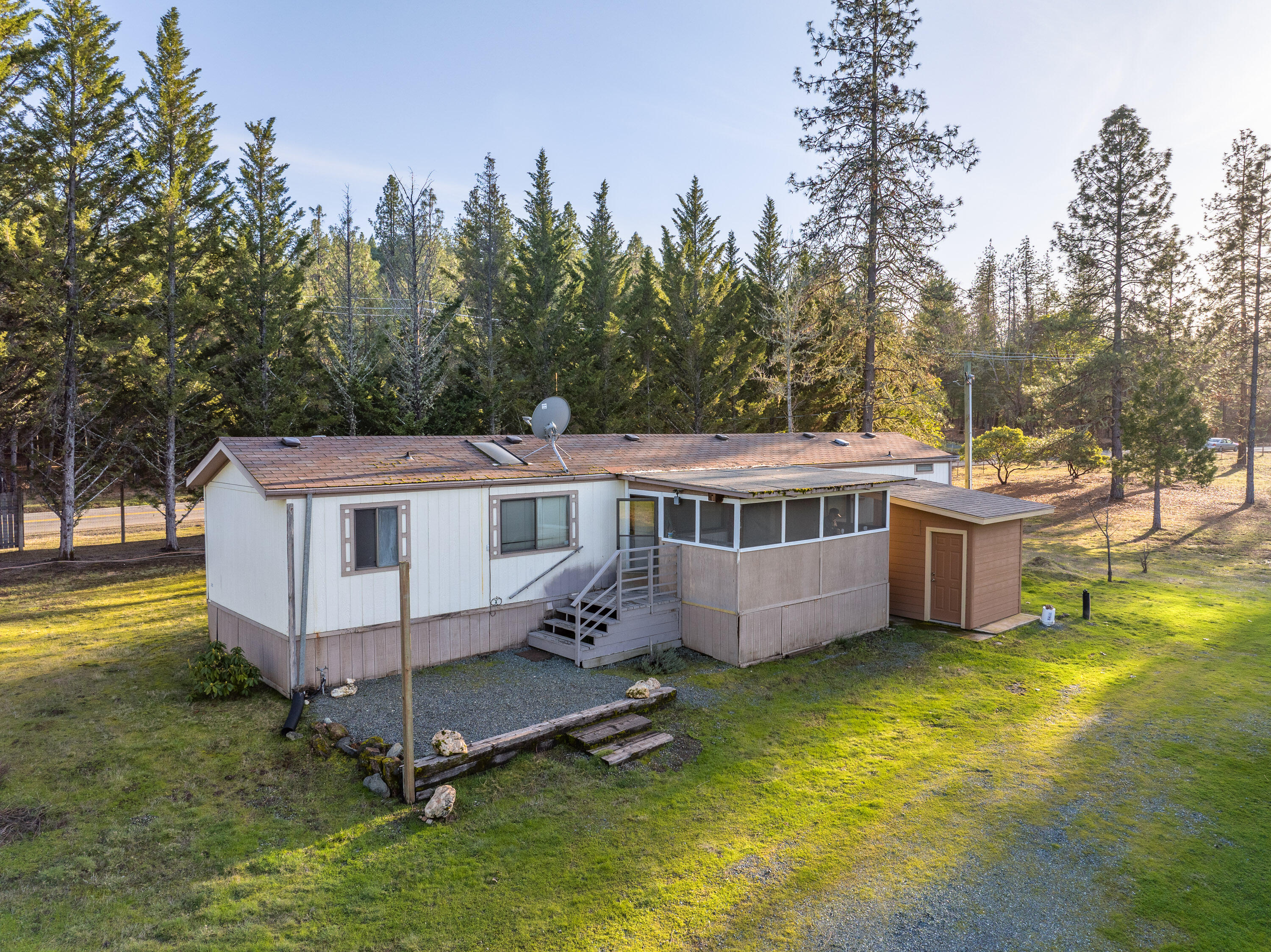 2410 Robertson Bridge Road Grants Pass, OR 97526 - Photo 36 of 46 RB Final (38)