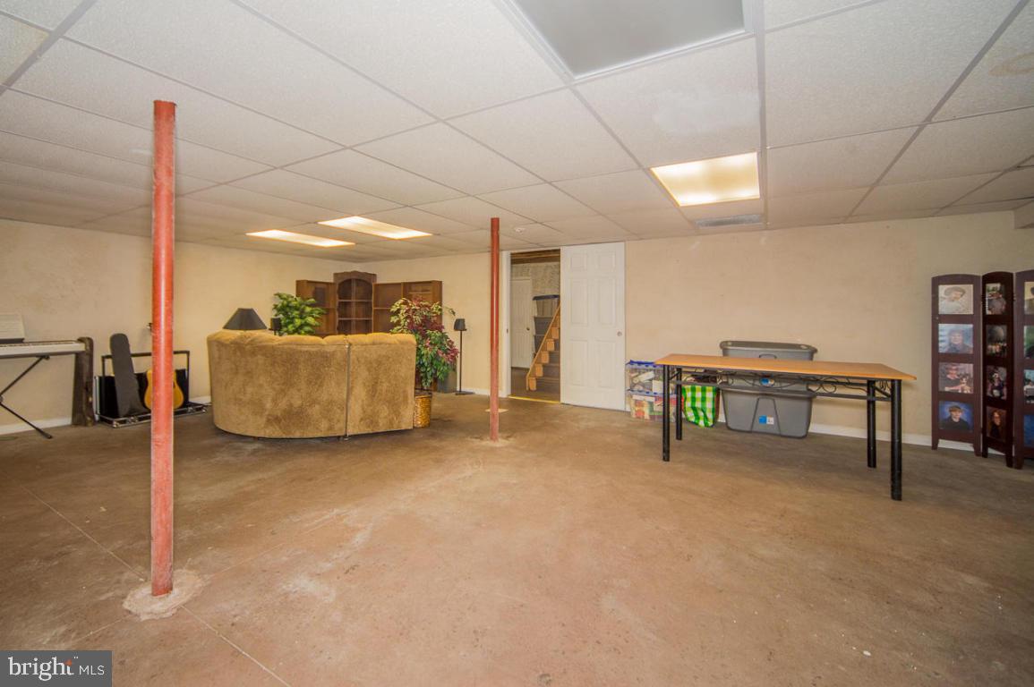 1417 Habecker Road Columbia, PA 17512 - Photo 21 of 29 Gallery Image 21