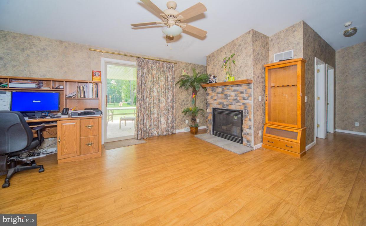1417 Habecker Road Columbia, PA 17512 - Photo 6 of 29 Gallery Image 6