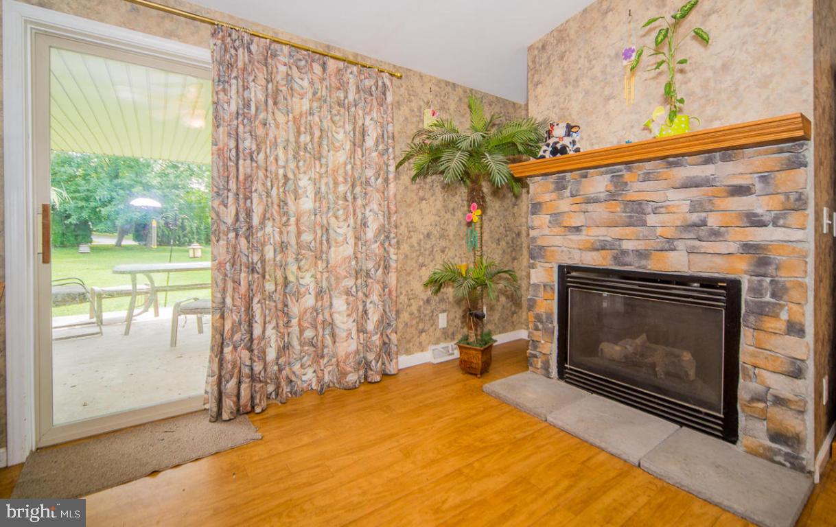 1417 Habecker Road Columbia, PA 17512 - Photo 7 of 29 Gallery Image 7