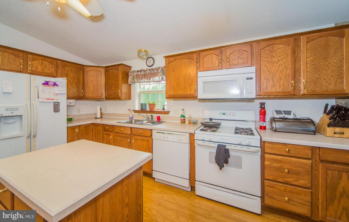 1417 Habecker Road Columbia, PA 17512 - Photo 9 of 29 Gallery Image 9