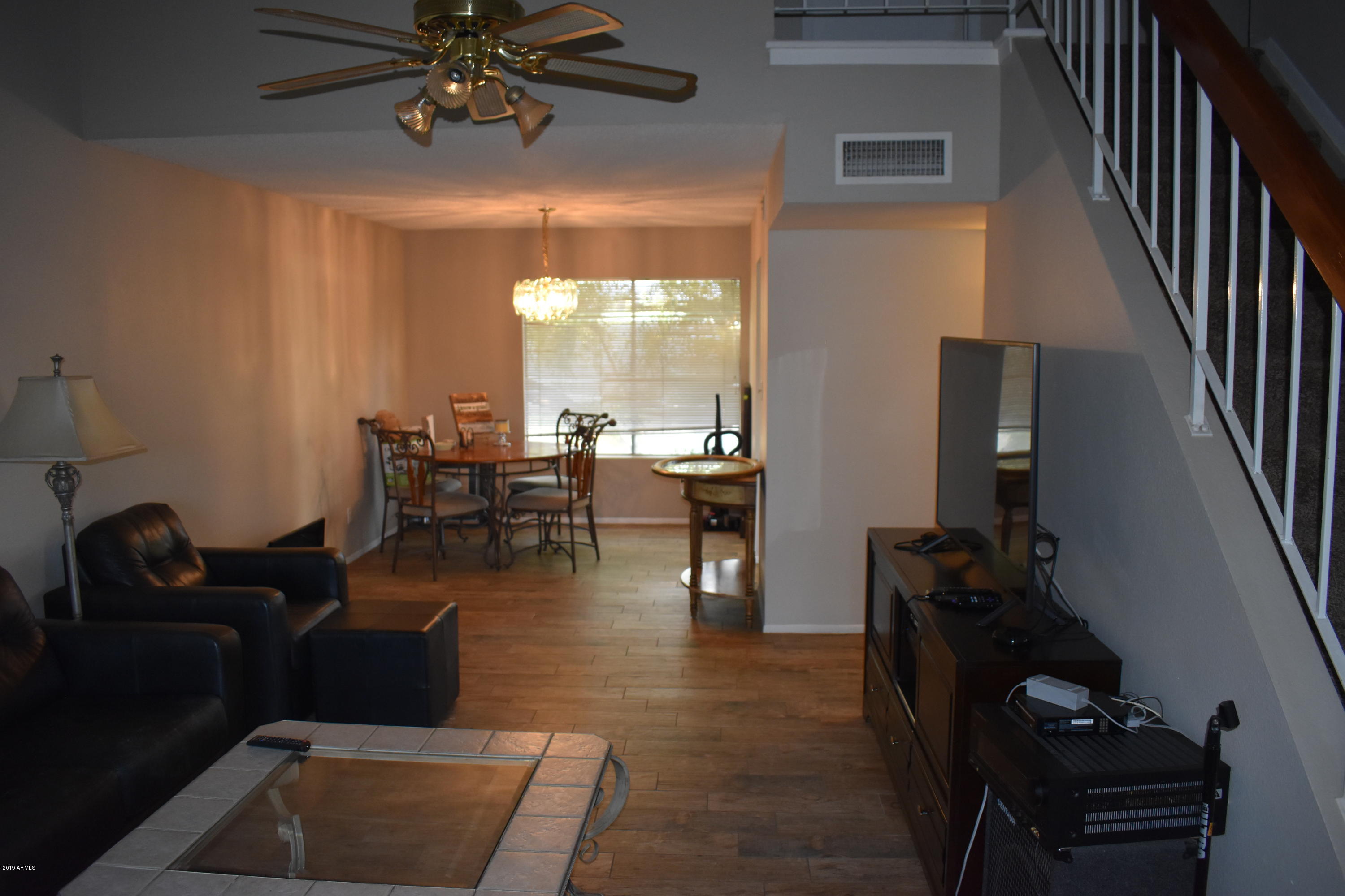 2350 West Kathleen Road Phoenix, AZ 85023 - Photo 5 of 25 FORMAL LIVING AND DINING