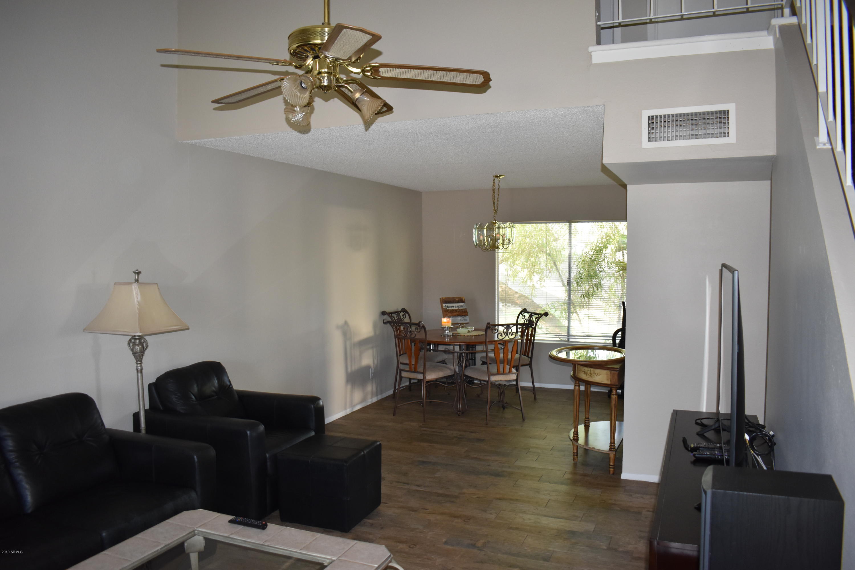 2350 West Kathleen Road Phoenix, AZ 85023 - Photo 9 of 25 LIVING AND DINING