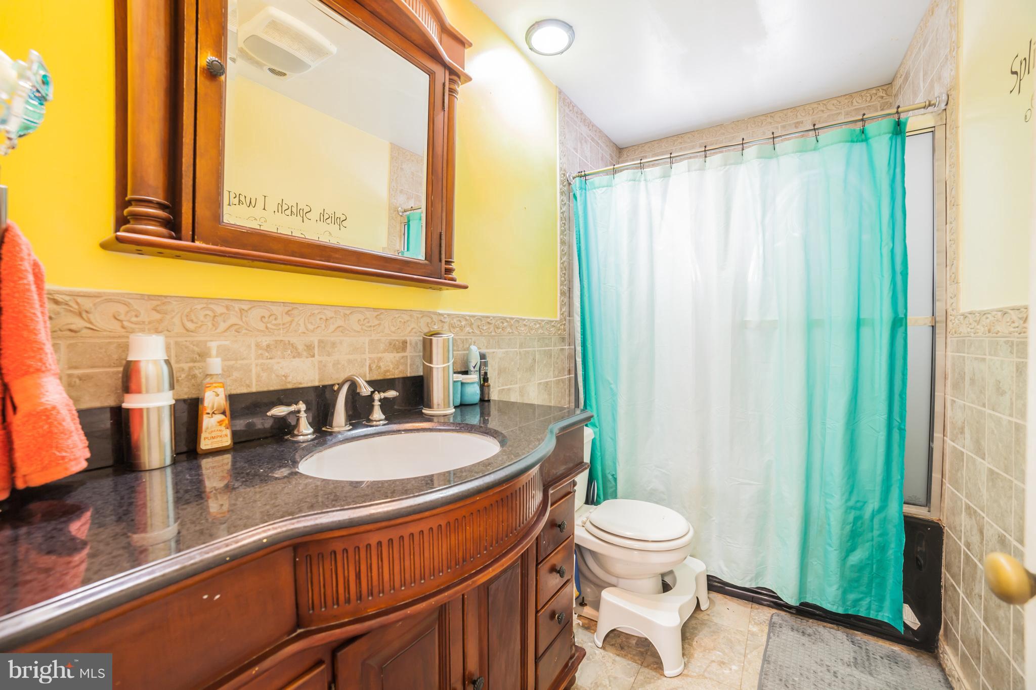 7859 Kentley Road Baltimore, MD 21222 - Photo 18 of 36 Upper Level Bathroom