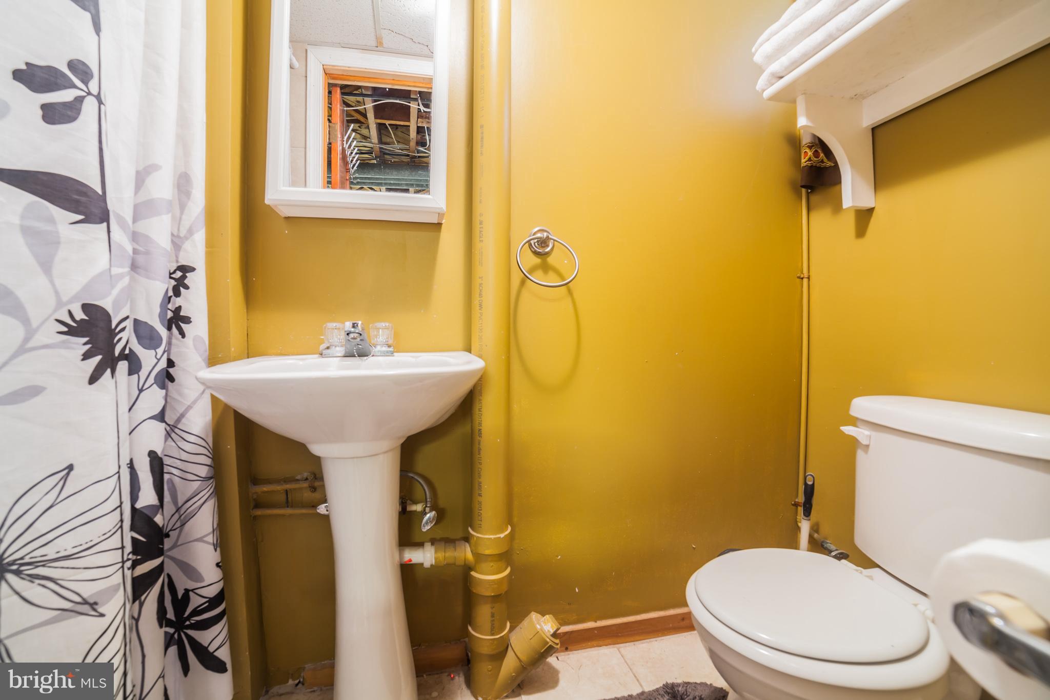 7859 Kentley Road Baltimore, MD 21222 - Photo 25 of 36 Lower Level Bathroom