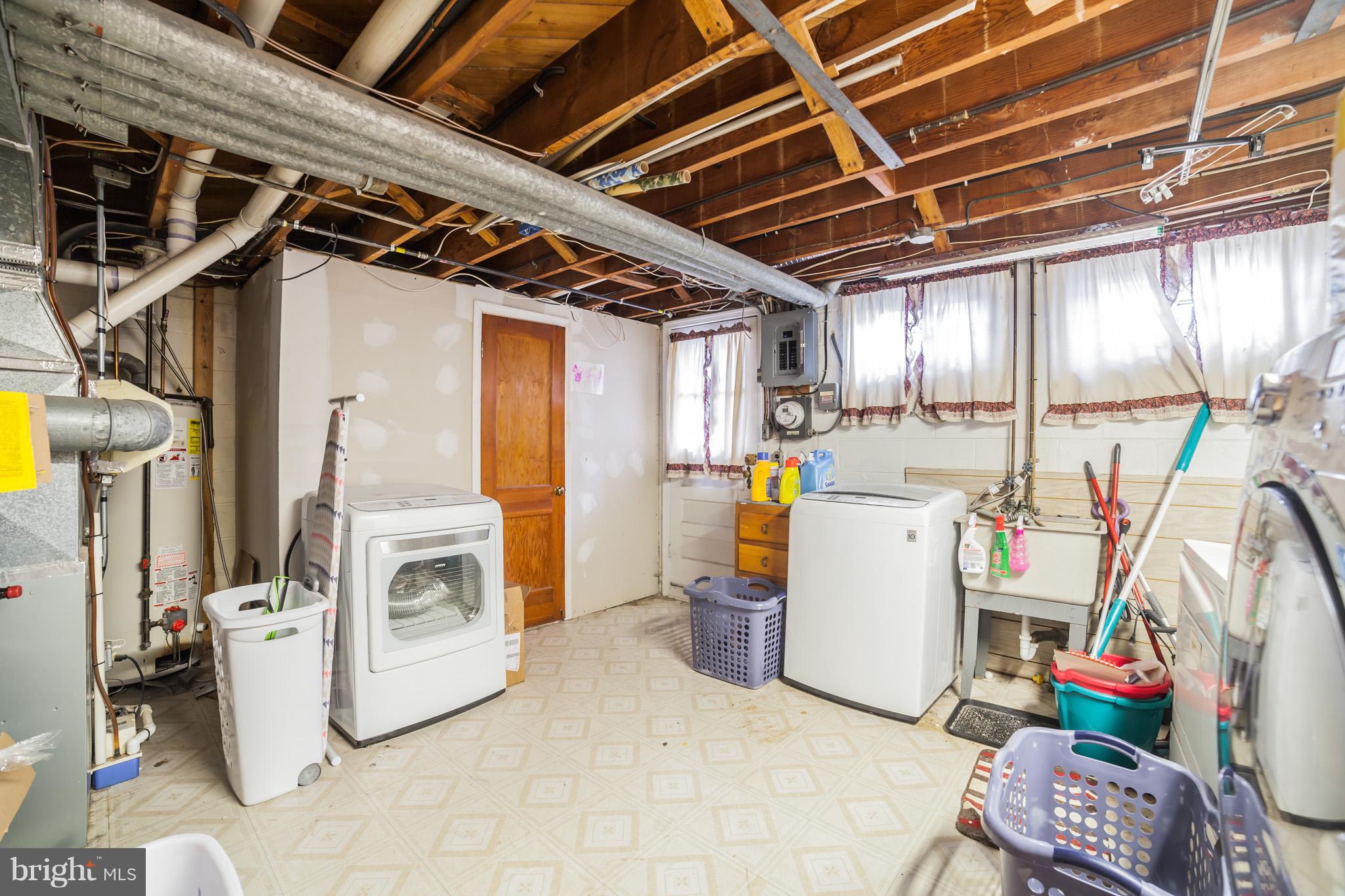 7859 Kentley Road Baltimore, MD 21222 - Photo 26 of 36 Laundry Room