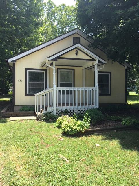 433 West Cale Street Monett, MO 65708 - Photo 1 of 1 IMG_4075 - Copy