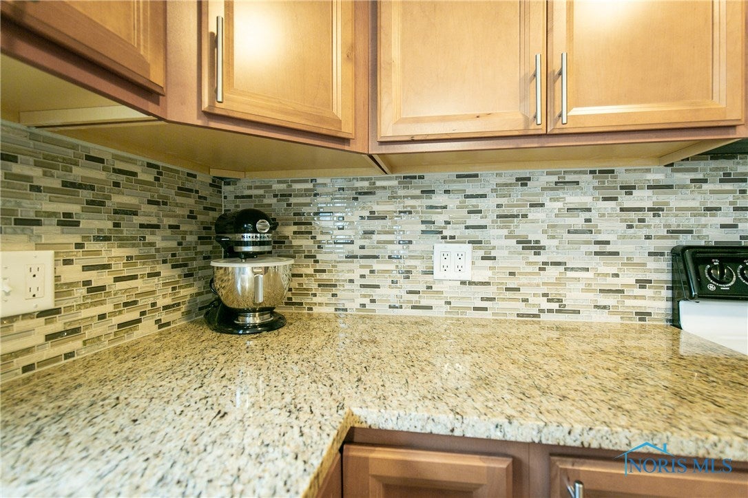 1113 Harrow Road Toledo, OH 43615 - Photo 6 of 28 Gallery Image 6
