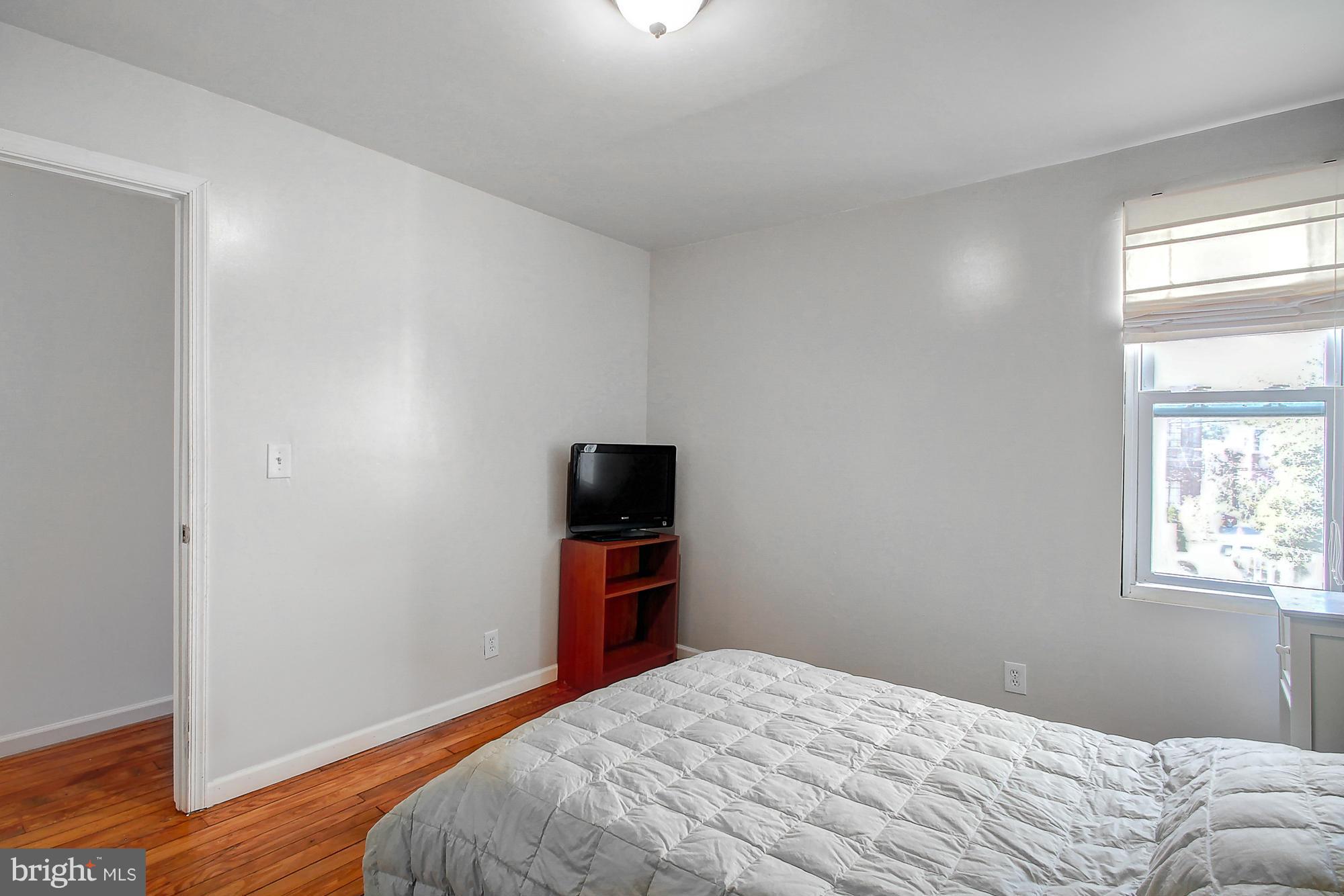 2906 Keswick Road Baltimore, MD 21211 - Photo 20 of 28 Bedroom