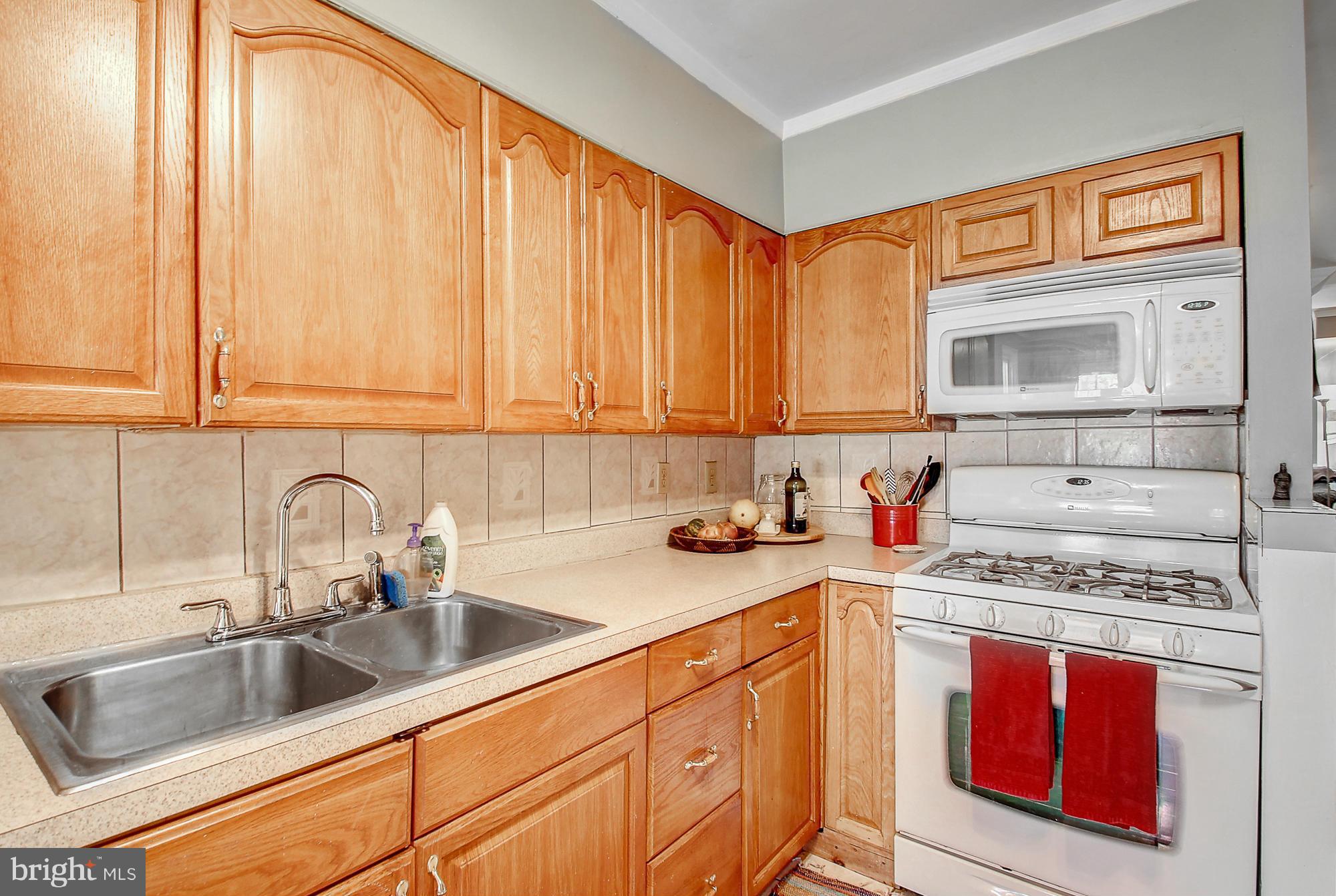 2906 Keswick Road Baltimore, MD 21211 - Photo 9 of 28 Kitchen