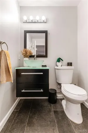 $299,500 | 445 Clara Avenue, Unit 24, St. Louis, MO 63112
