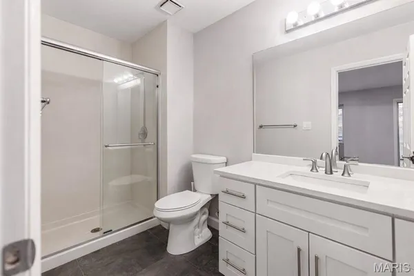 $299,500 | 445 Clara Avenue, Unit 24, St. Louis, MO 63112