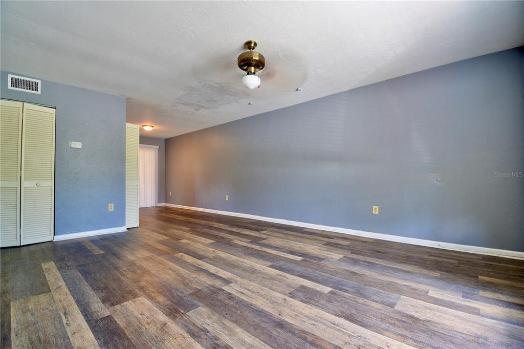 2300 Southwest 43rd Street, Unit F3 Gainesville, FL 32607 - Photo 2 of 28 Gallery Image 2