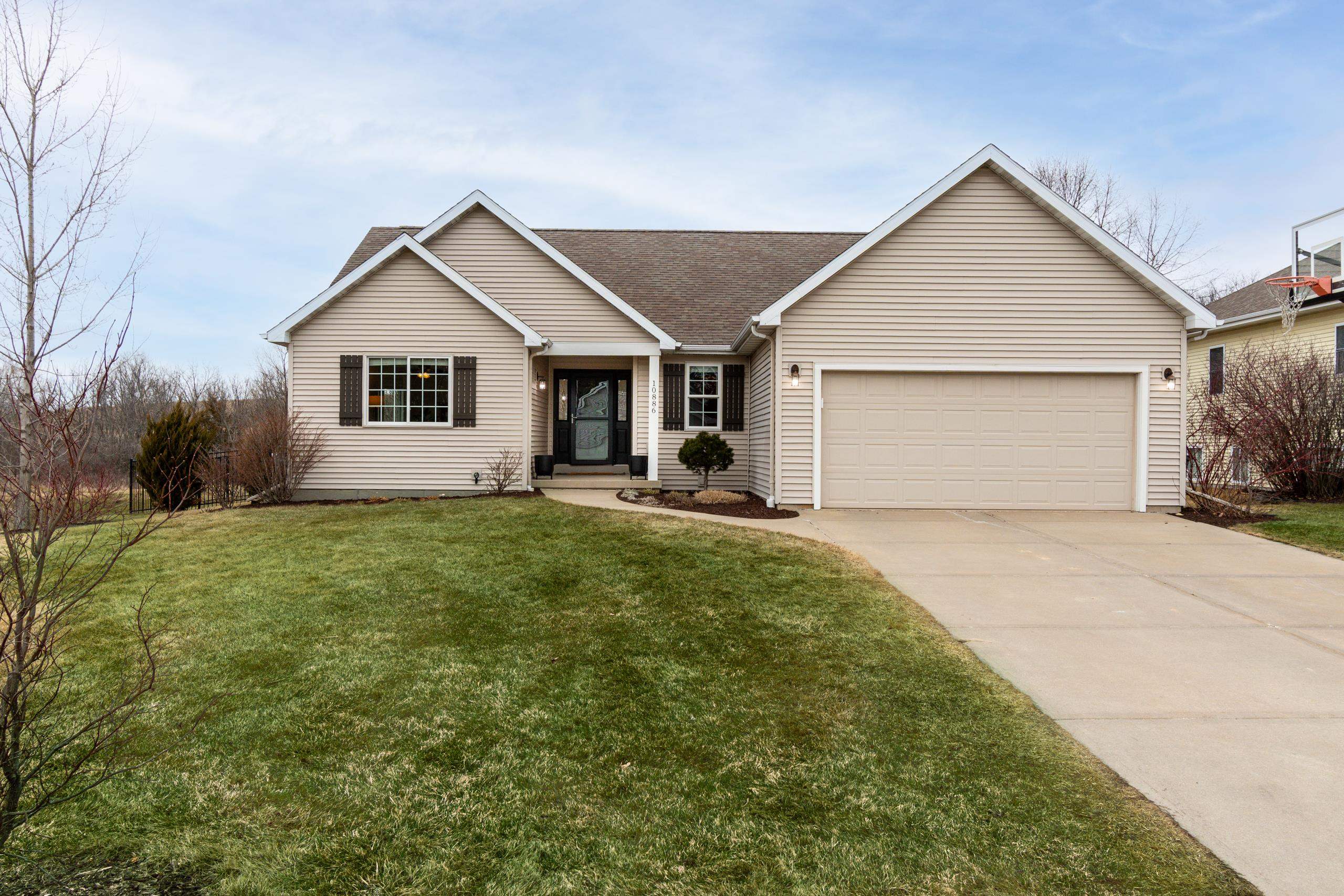 10886 Diamond Blue Mounds, WI 53517 - Photo 1 of 1