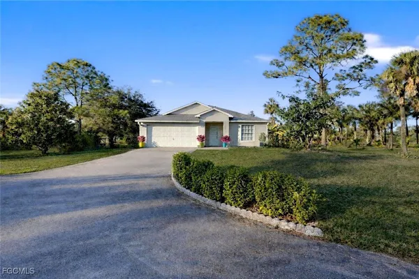 $615,000 | 2625 40th Avenue Southeast, Unit 93, Naples, FL 34117