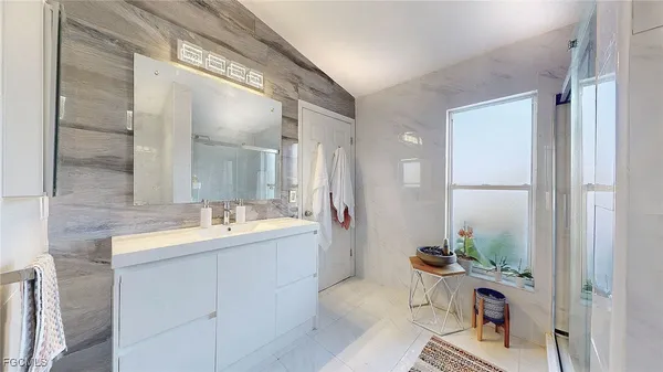 $615,000 | 2625 40th Avenue Southeast, Unit 93, Naples, FL 34117