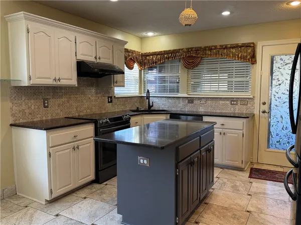$475,000 | 21710 West 62nd Street, Shawnee, KS 66218
