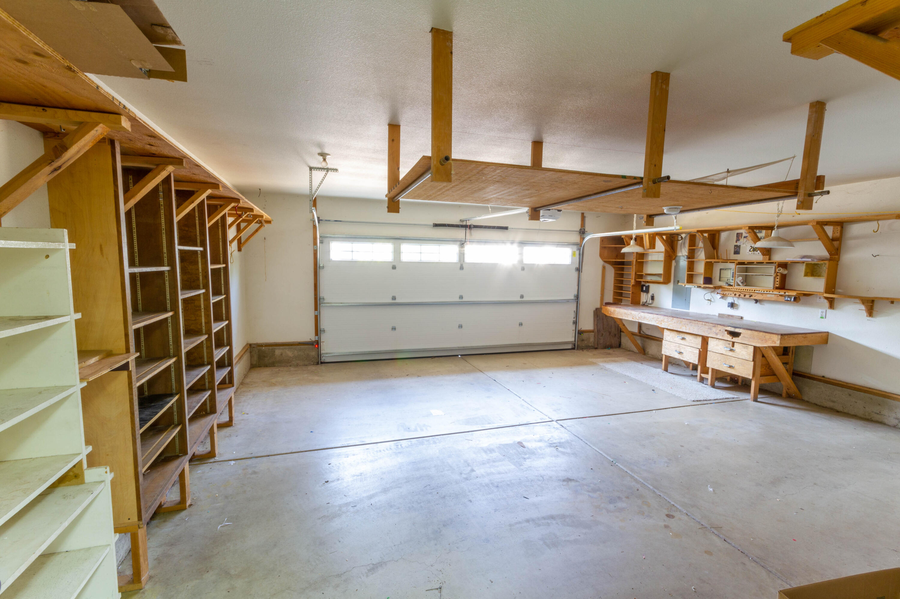 574 Mitchell Way Central Point, OR 97502 - Photo 19 of 28 Picture21