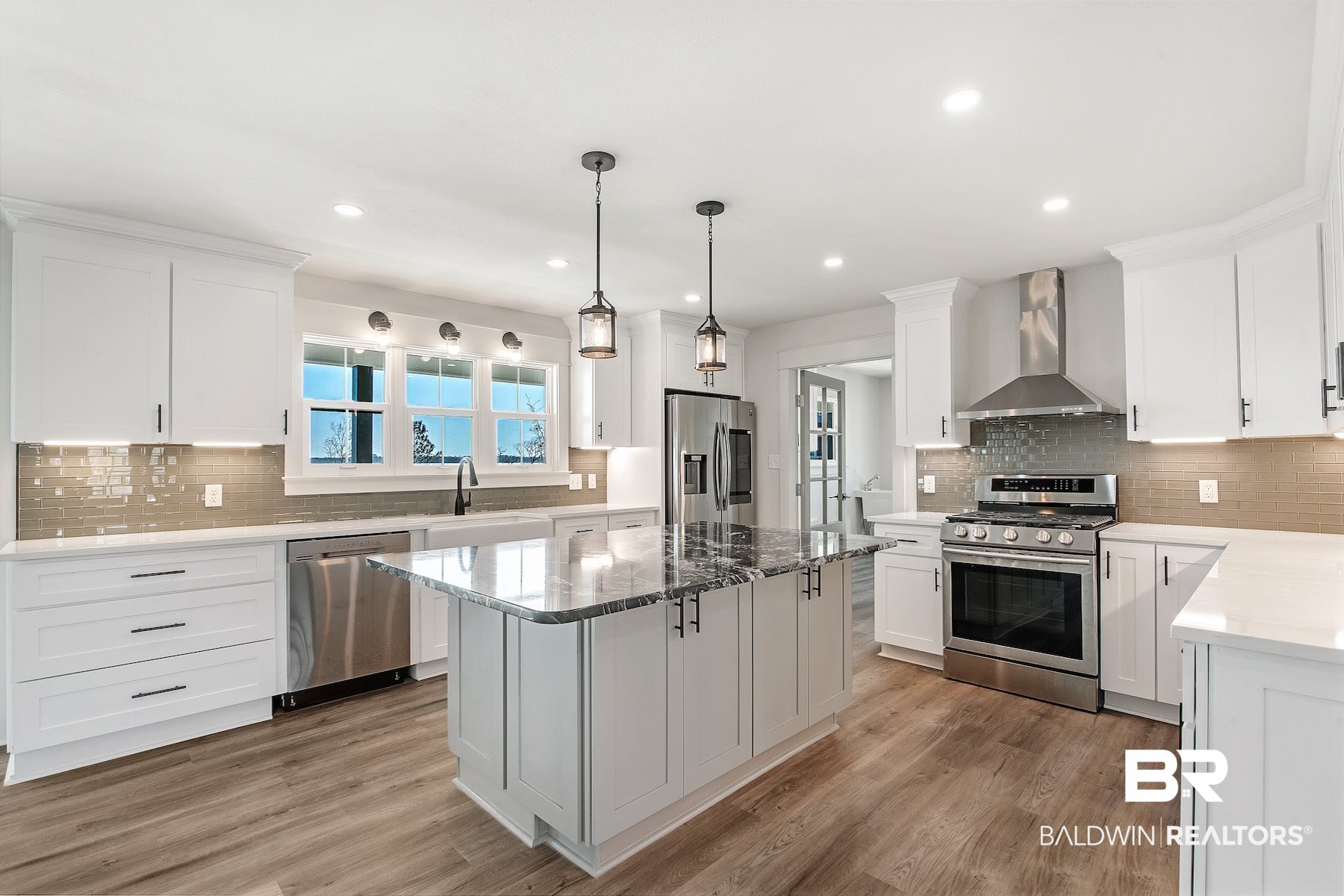 17150 Oyster Bay Road Gulf Shores, AL 36542 - Photo 10 of 41 Kitchen
