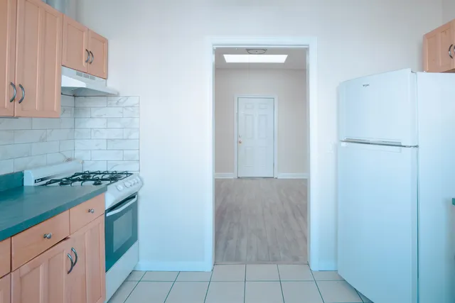 $2,300 | 4000 Bergenline Avenue, Union City, NJ 07087