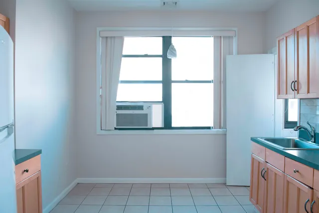 $2,300 | 4000 Bergenline Avenue, Union City, NJ 07087