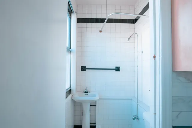 $2,300 | 4000 Bergenline Avenue, Union City, NJ 07087