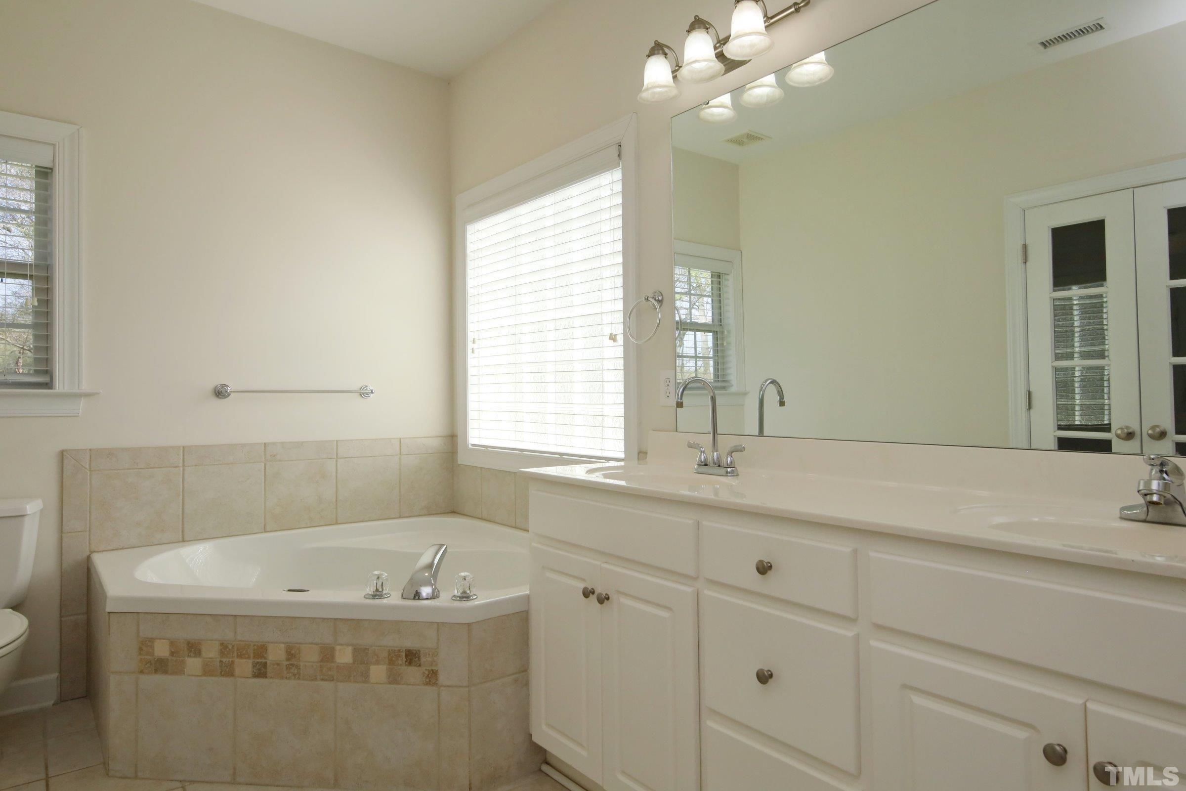 1221 Jogging Court Raleigh, NC 27603 - Photo 20 of 35 Gallery Image 20