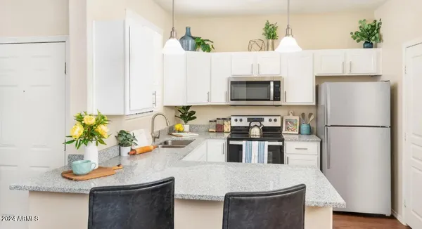 $1,593 | 7850 West McDowell Road, Unit 2, Phoenix, AZ 85035