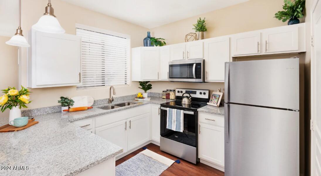 7850 West McDowell Road, Unit 2 Phoenix, AZ 85035 - Photo 4 of 15 Kitchen