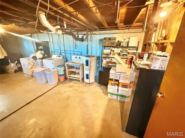 $164,900 | 617 Perry Street, De Soto, MO 63020