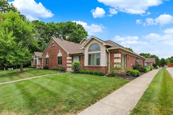 $275,000 | 1638 Library Boulevard, Greenwood, IN 46142