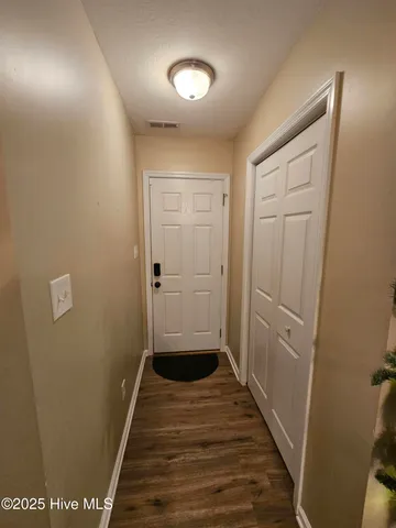 $1,950 | 204 Sourwood Court, Jacksonville, NC 28540