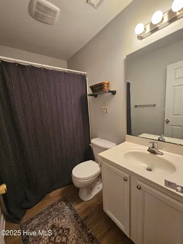 $1,950 | 204 Sourwood Court, Jacksonville, NC 28540