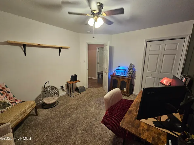 $1,950 | 204 Sourwood Court, Jacksonville, NC 28540