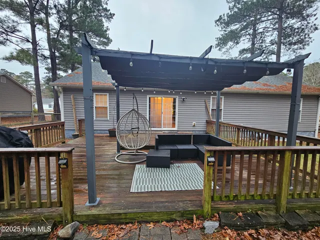 $1,950 | 204 Sourwood Court, Jacksonville, NC 28540