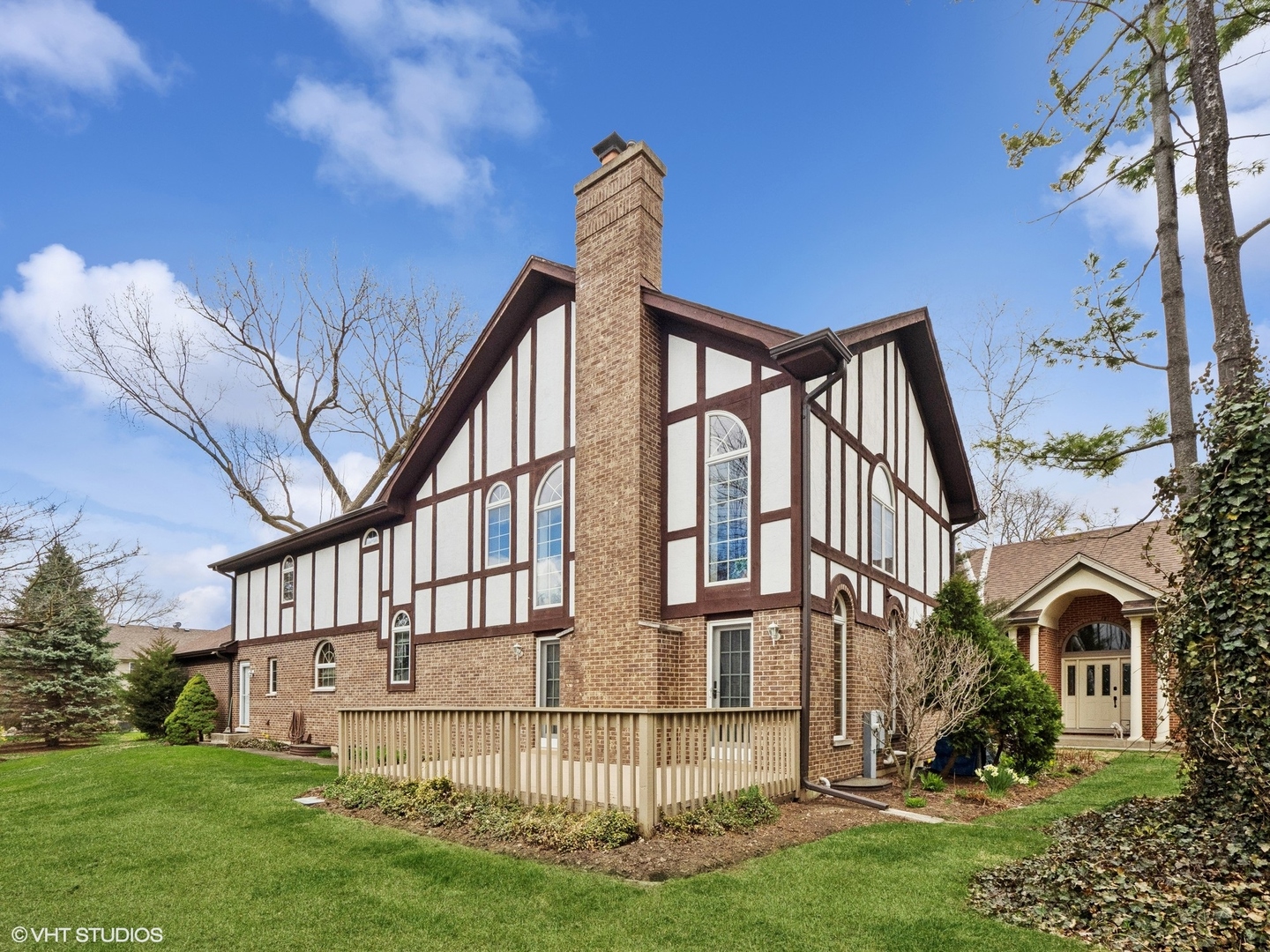 5580 Amanda Court Rolling Meadows, IL 60008 - Photo 15 of 18 a view of a house with a yard