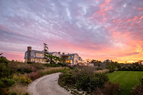 $165,000,000 | 75 West End Avenue, East Hampton, NY 11937